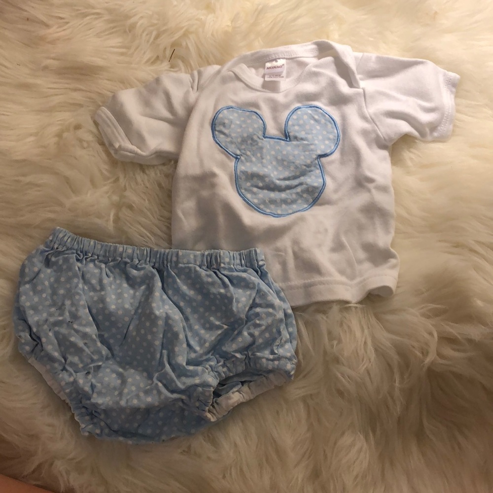 Blue polka dot Mickey Mouse set!